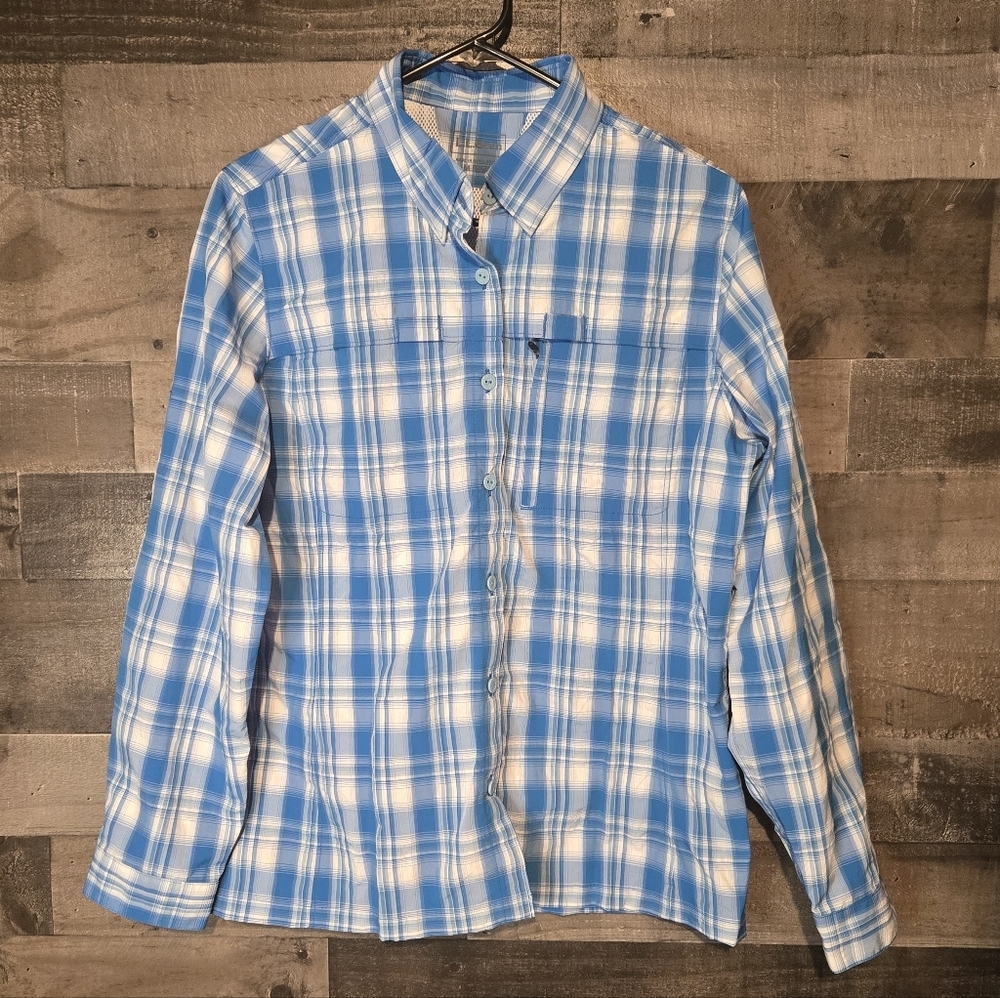 LL Bean Women’s Plaid Vented Back Hiking Long Sleeve Fishing Shirt